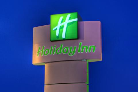 Holiday Inn Fargo